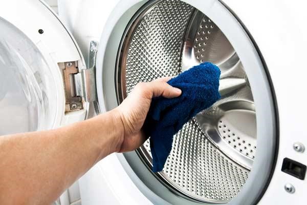 5 bước vệ sinh máy giặt electrolux cửa trước đúng cách