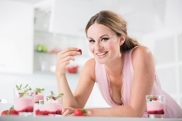 Để giảm cân với sữa chua bạn nên ăn sau bữa chính 1-2 giờ